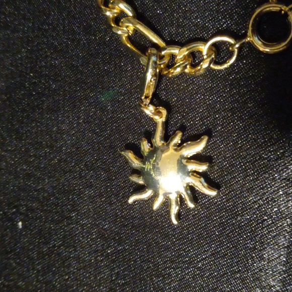 Vintage Figaro chain bracelet with Crystal charms and sun charm. 7" - Picture 2 of 6